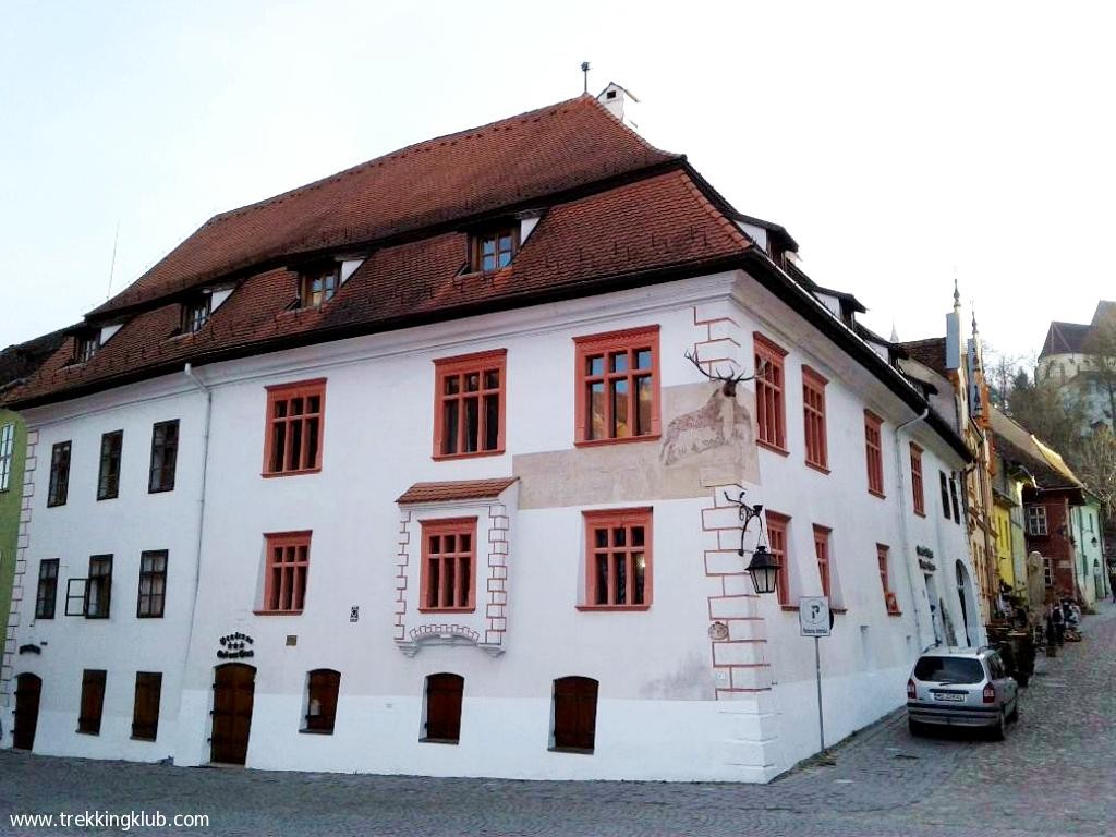 Curiozitate arhitecturala Casa cu cerb - Sighisoara