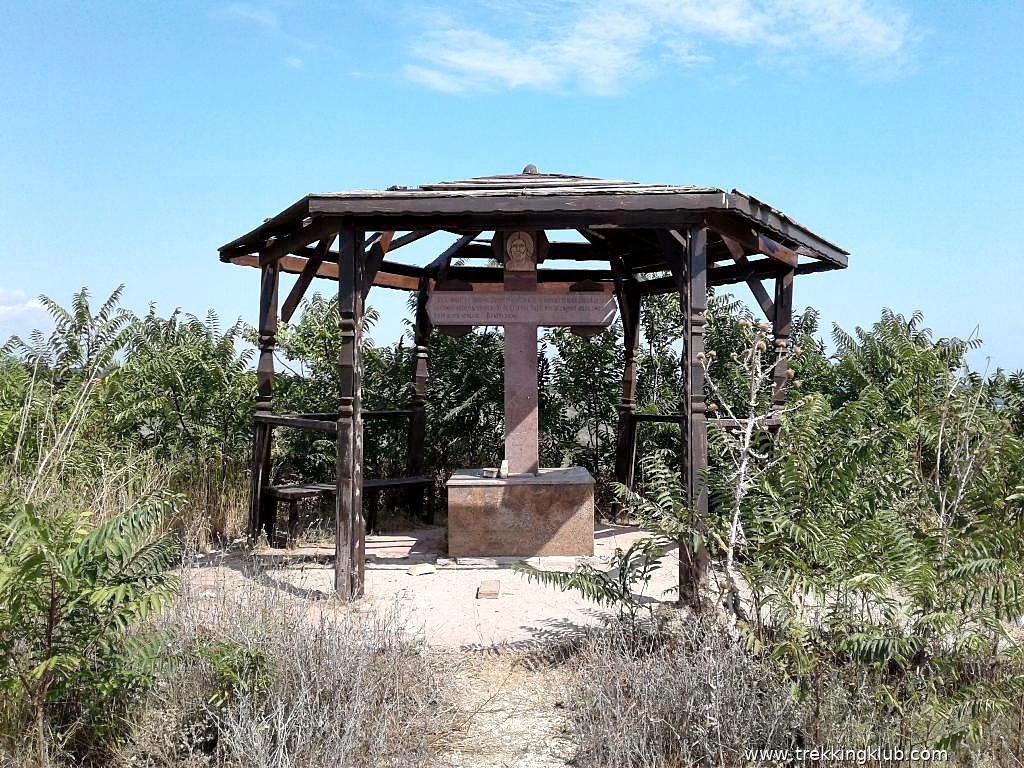 Crucea acoperita Deuteronom - Corbu