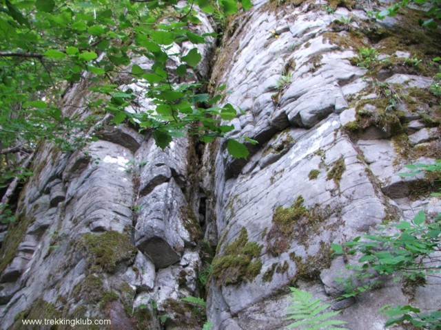 Piatra cu ochi - Santimbru Bai