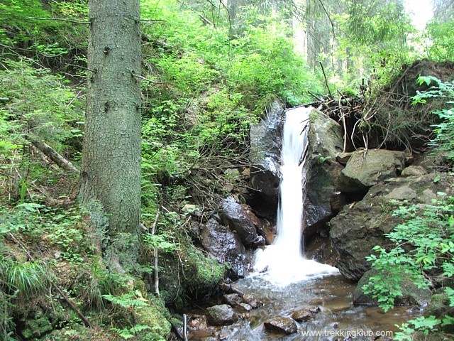 Cascada Fotoliul de piatra - Paraul Minei