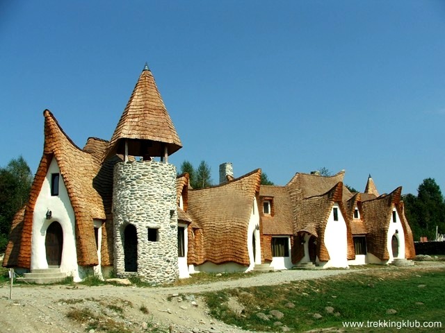 Castelul de lut Valea Zanelor Castelul de lut Valea Zanelor