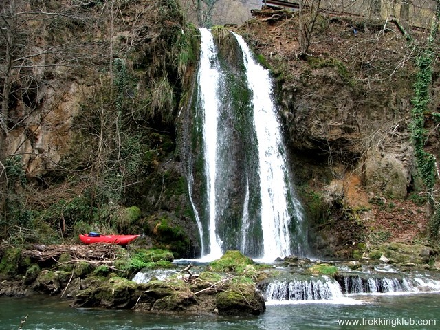 Cascada si Pestera Vadu Crisului