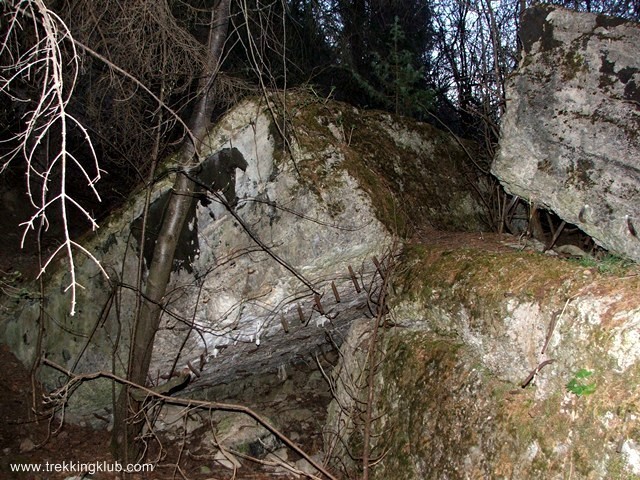 Buncarul cu stalactite - Dealul Beleu