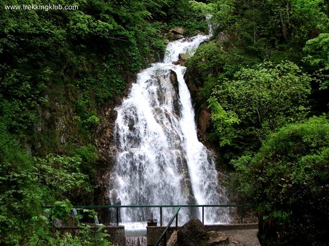 Cascada Urlatoarea - Muntii Bucegi