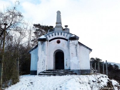 Mausoleul si cimitirul eroilor