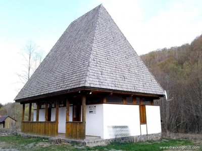 Refugiul Valea Barnii Cojocani Judetul Alba