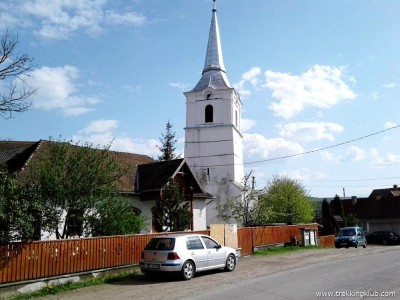 Biserica unitariana Petreni