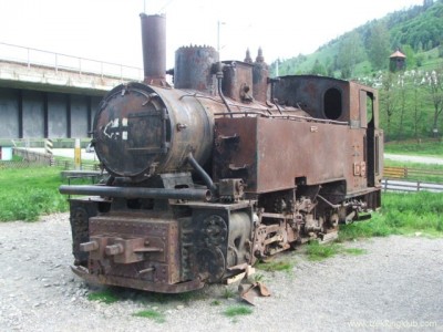 Locomotiva veche din Pasul Ghimes-Palanca