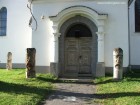 Cioboteni Intrarea bisericii Cioboteni