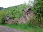 De pe partea cealalta a drumului Piatra Gaurita Bixad