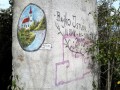 Ruinele criptei Rhedey de pe deal - Sangeorgiu de Padure Perete mazgalit Sangeorgiu de Padure cripta Rhedey ruine