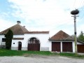 Casa de langa biserica Casa de langa biserica