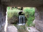 Cascada de apa termala - Toplita Sub pod Toplita cascada apa termala