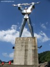 Statuia lui Prometeu 2 lacul barajul Vidraru