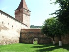 Biserica evanghelica fortificata - Mosna Curtea fortificatiei Mosna Meschen