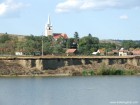 In fundal biserica din Garciu