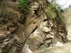 Stanca Faraonul - Valea Supanului - Comanesti Stancaria din albia paraului Stanca Faraonul Valea Supanului Comanesti