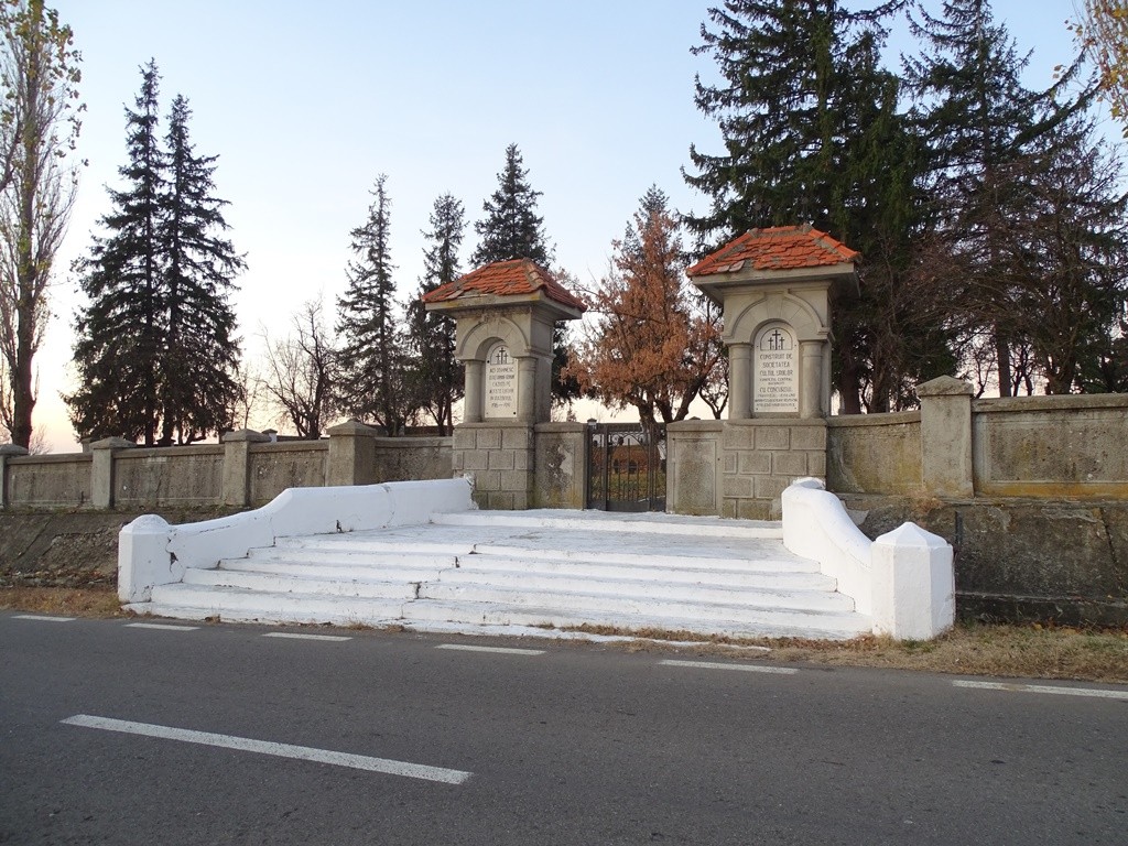 Cimitirul de onoare Bordesti
