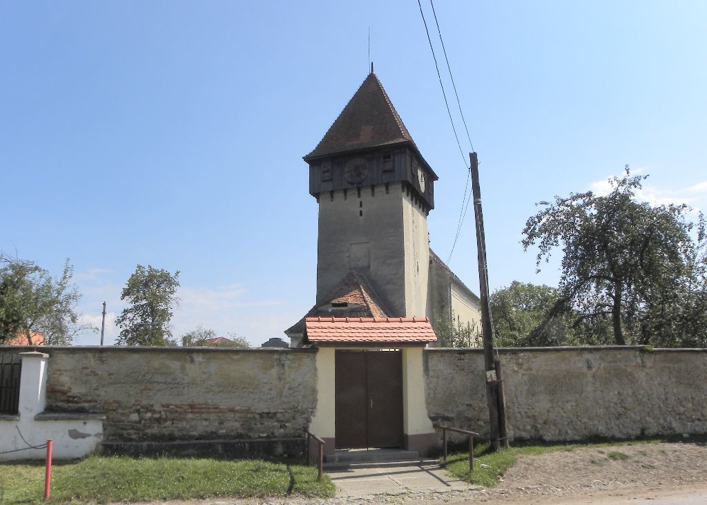 Biserica fortificata - Bradu