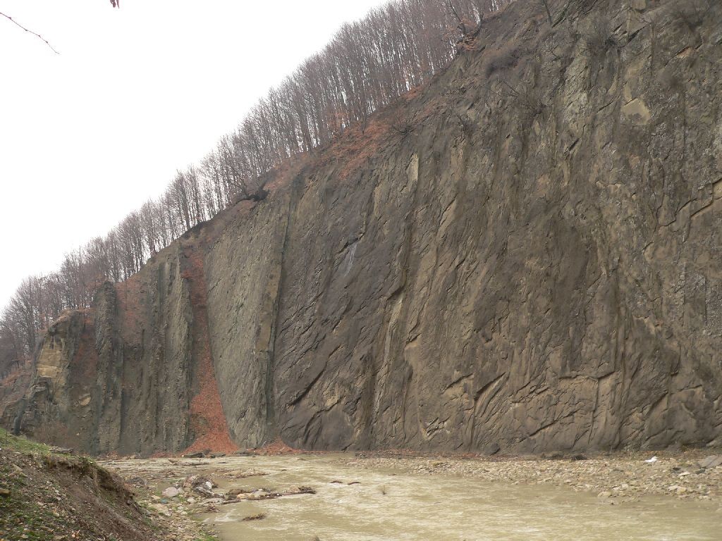 Poarta Dracilor - Valea Milcovului