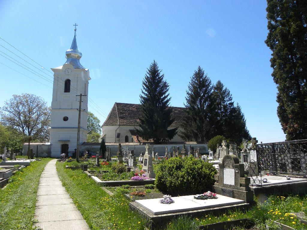 Biserica romano-catolica Estelnic -1 Biserica romano-catolica - Estelnic