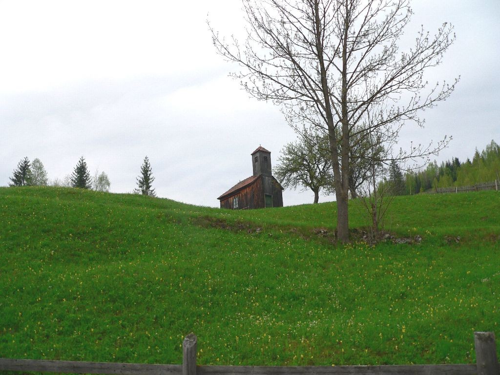 Capela catolica Iavardi - Valea Rece - Lunca de Jos