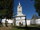 Biserica-cetate Sanzieni - intrarea