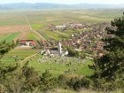 Biserica romano-catolica Sanzieni Biserica-cetate Sanzieni - vedere de pe Dl. Perko biserica sanzieni