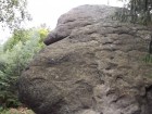 Piatra cu ceaun - Stogul de piatra Acces spre varf